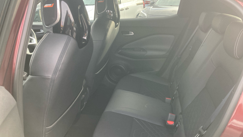 Nissan Juke 1.0 DiG-T 114 Tekna 5dr DCT Petrol Hatchback